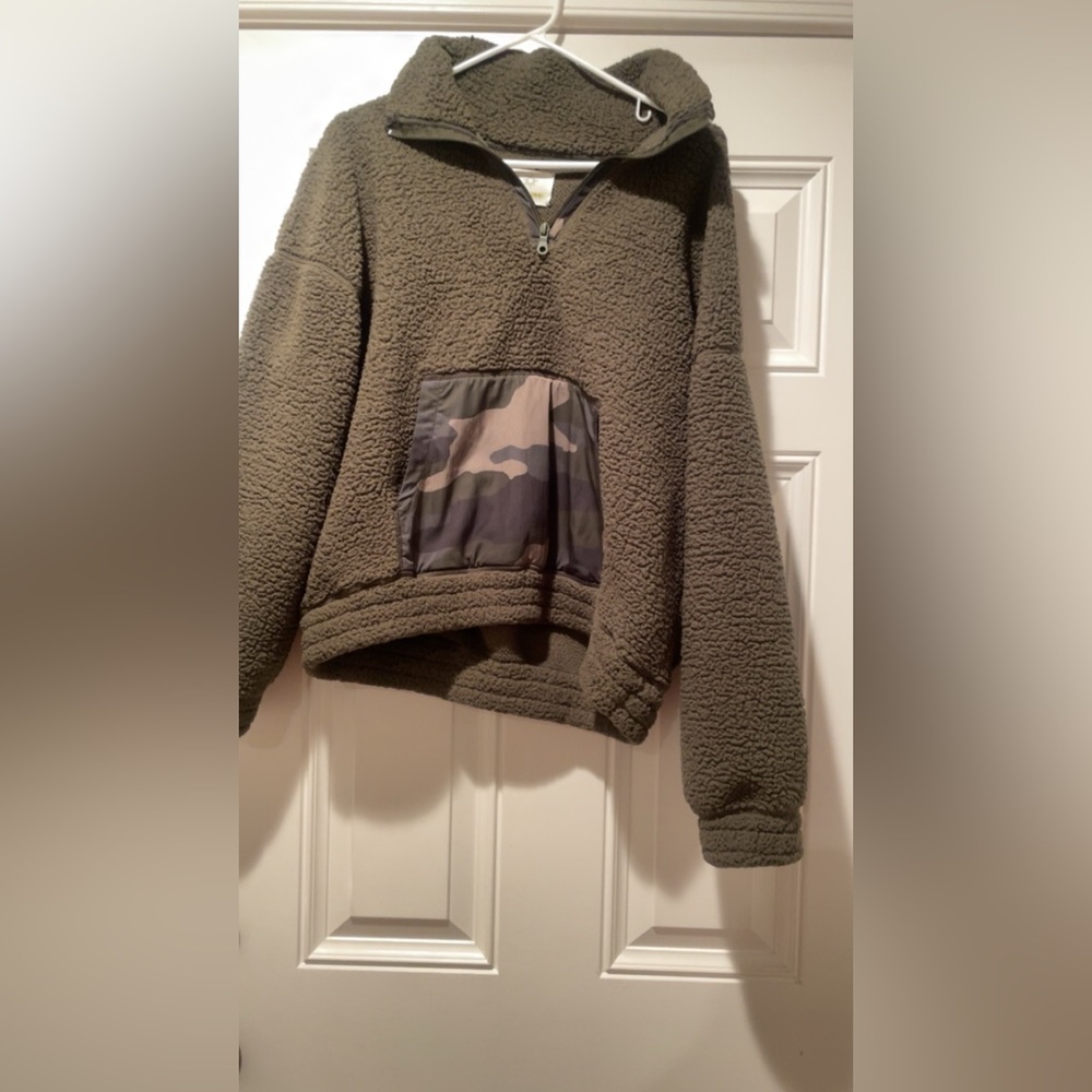 Quarter Zip Fleece - Picture 2 of 2